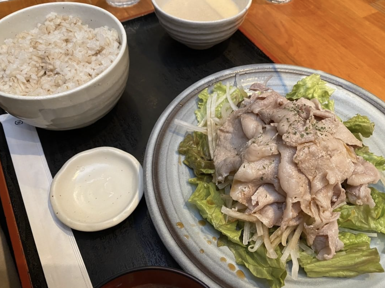 ＼お肉は好きですかー？！／グルメがいっぱい！NAYUTAS名古屋栄校