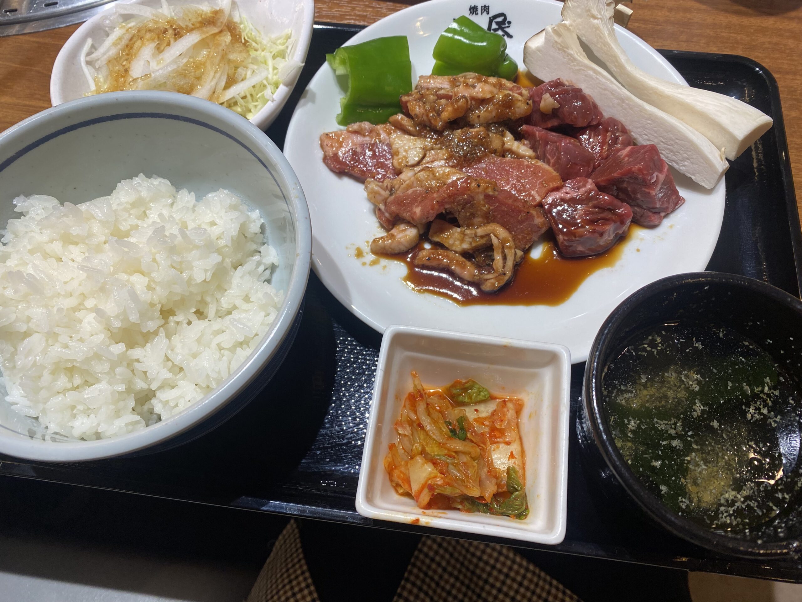 ＼1,000円で焼肉食べたい！／NAYUTAS本山校