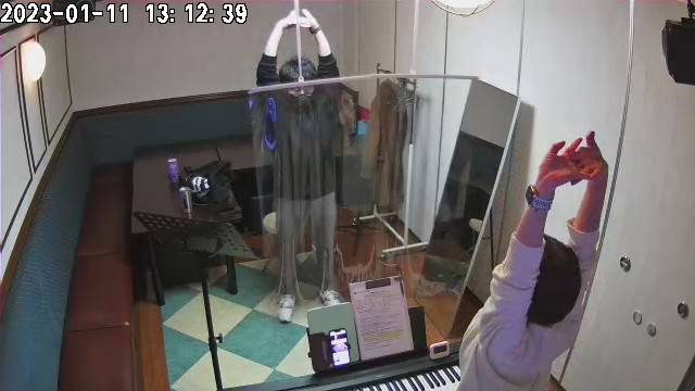 歌う前のストレッチで、声を出しやすくしよう
