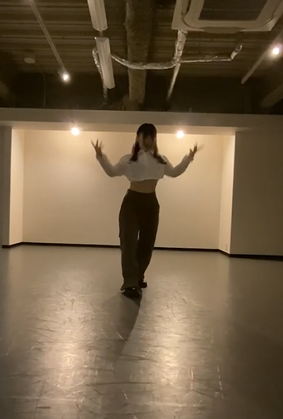 ♪講師紹介♪ダンスコース講師、kotoka先生【ボイトレ・ダンス・楽器レッスンならナユタス名古屋栄校】