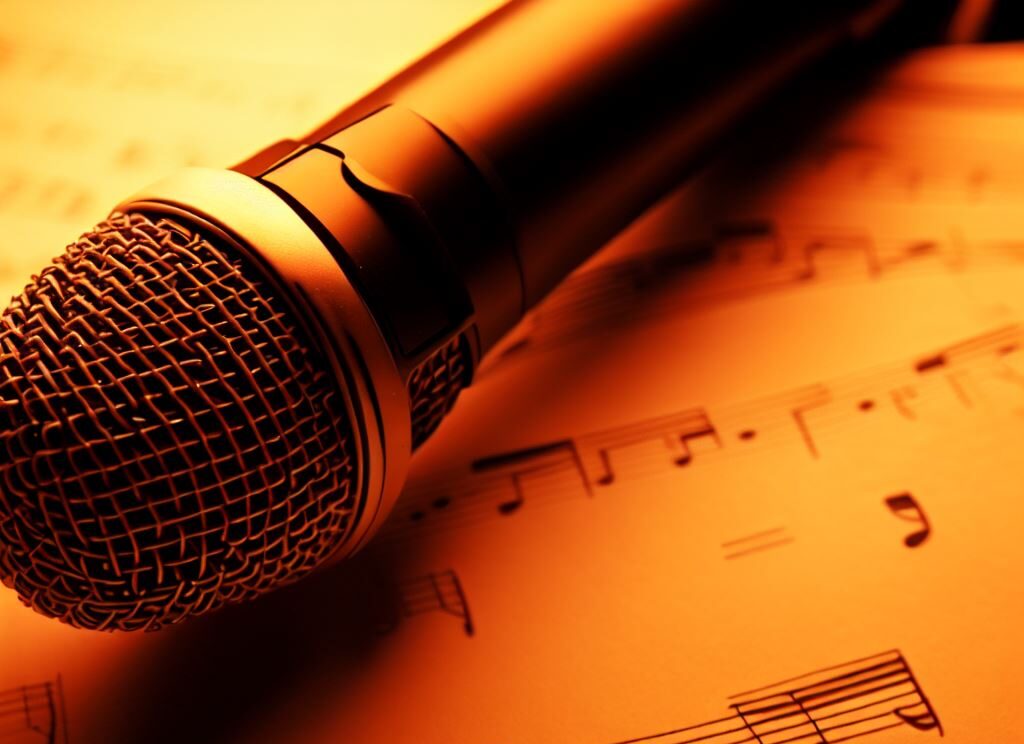 ボイストレーニングで低音を磨く方法とは？実践例と注意点を紹介