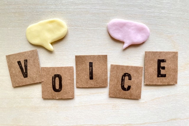 声は「顔」で変わる-ナユタス巣鴨校-