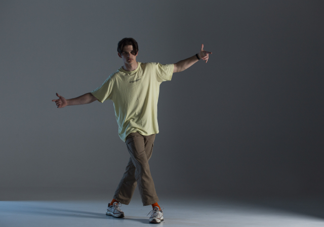 【NAYUTAS新宿西口校】ダンスの練習着ってどうすればいいの？冬のダンスレッスン服ご紹介！