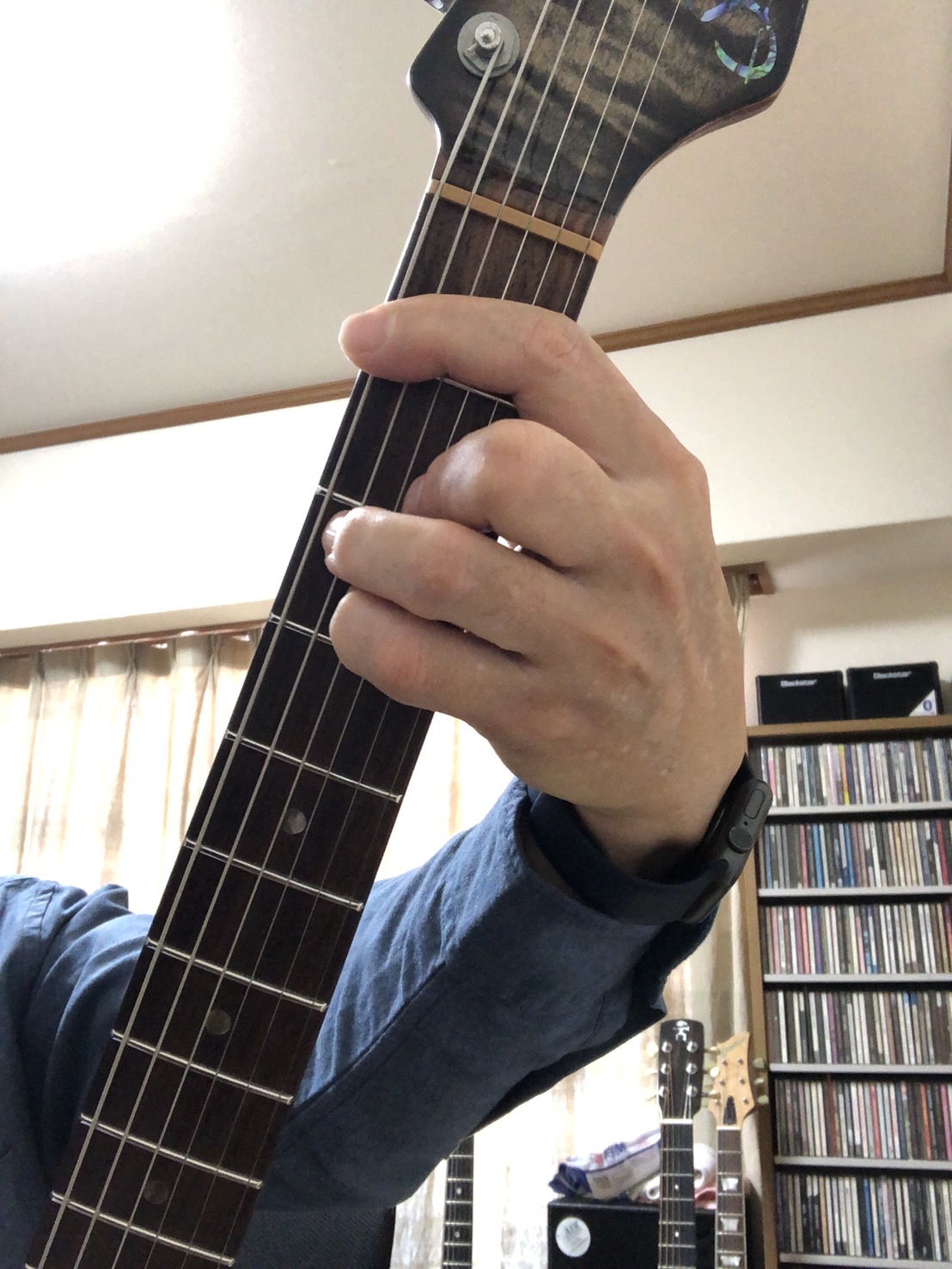 ギターにチャレンジ！