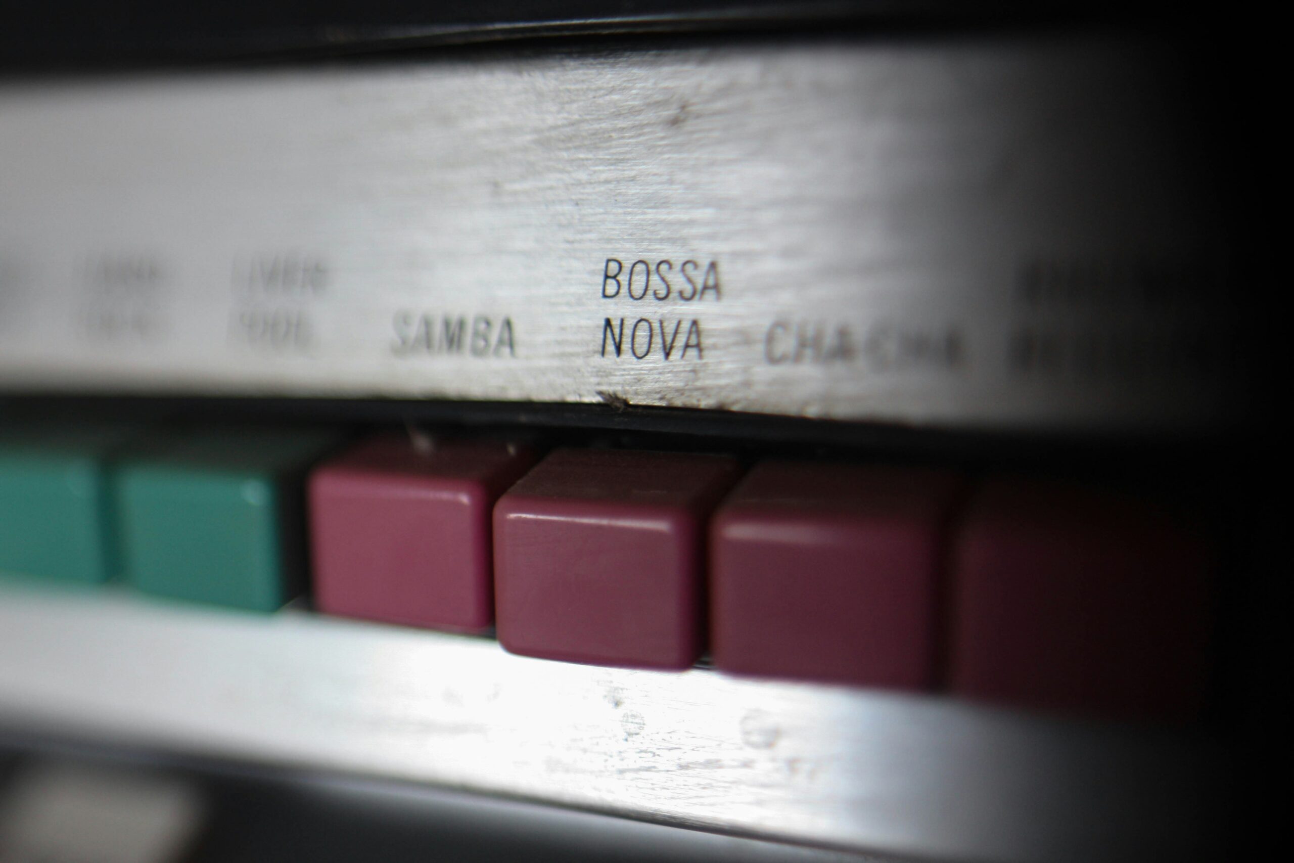 沢山のボタンのなかに BOSSA　NOVA