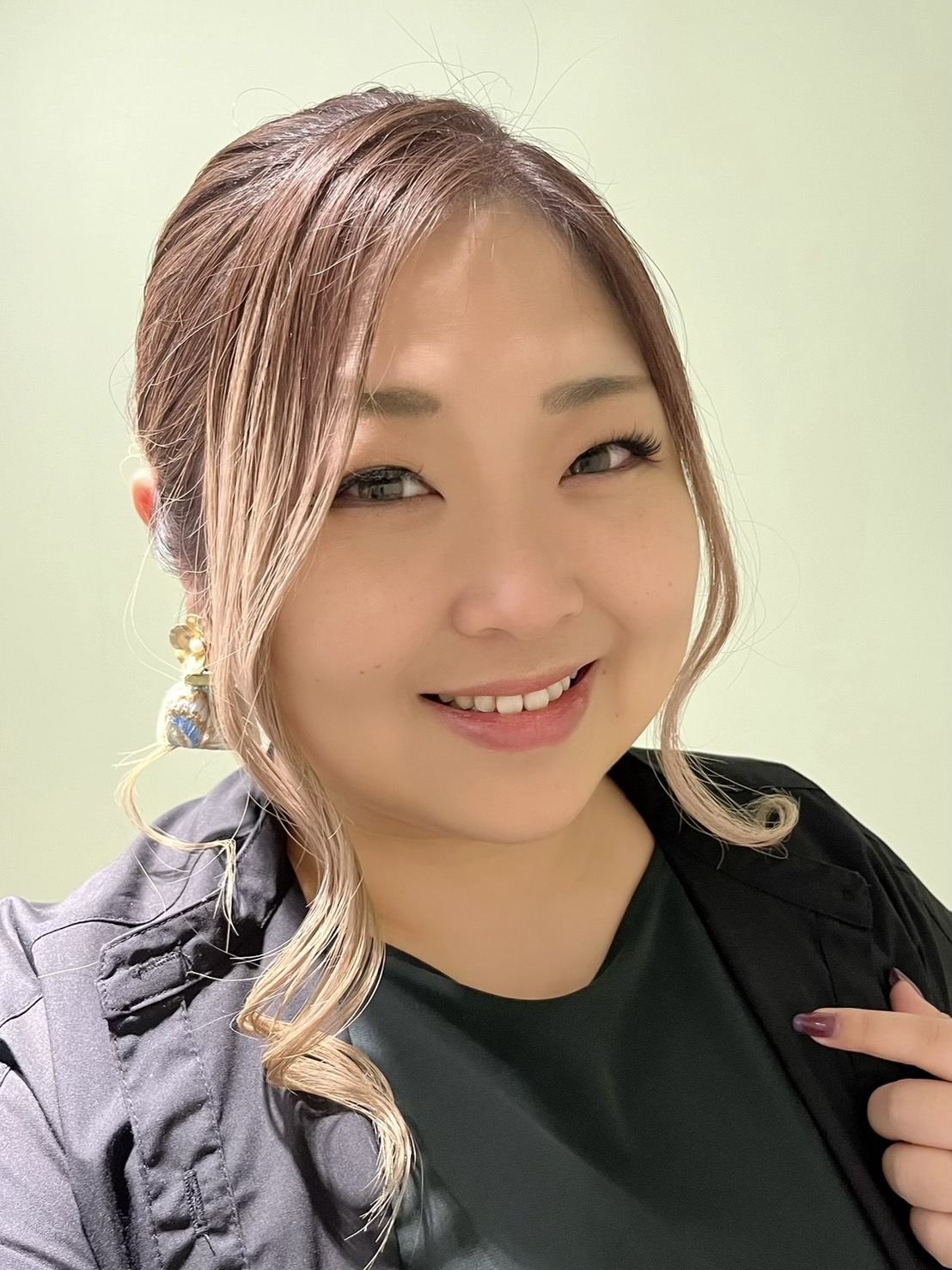 松井綾奈