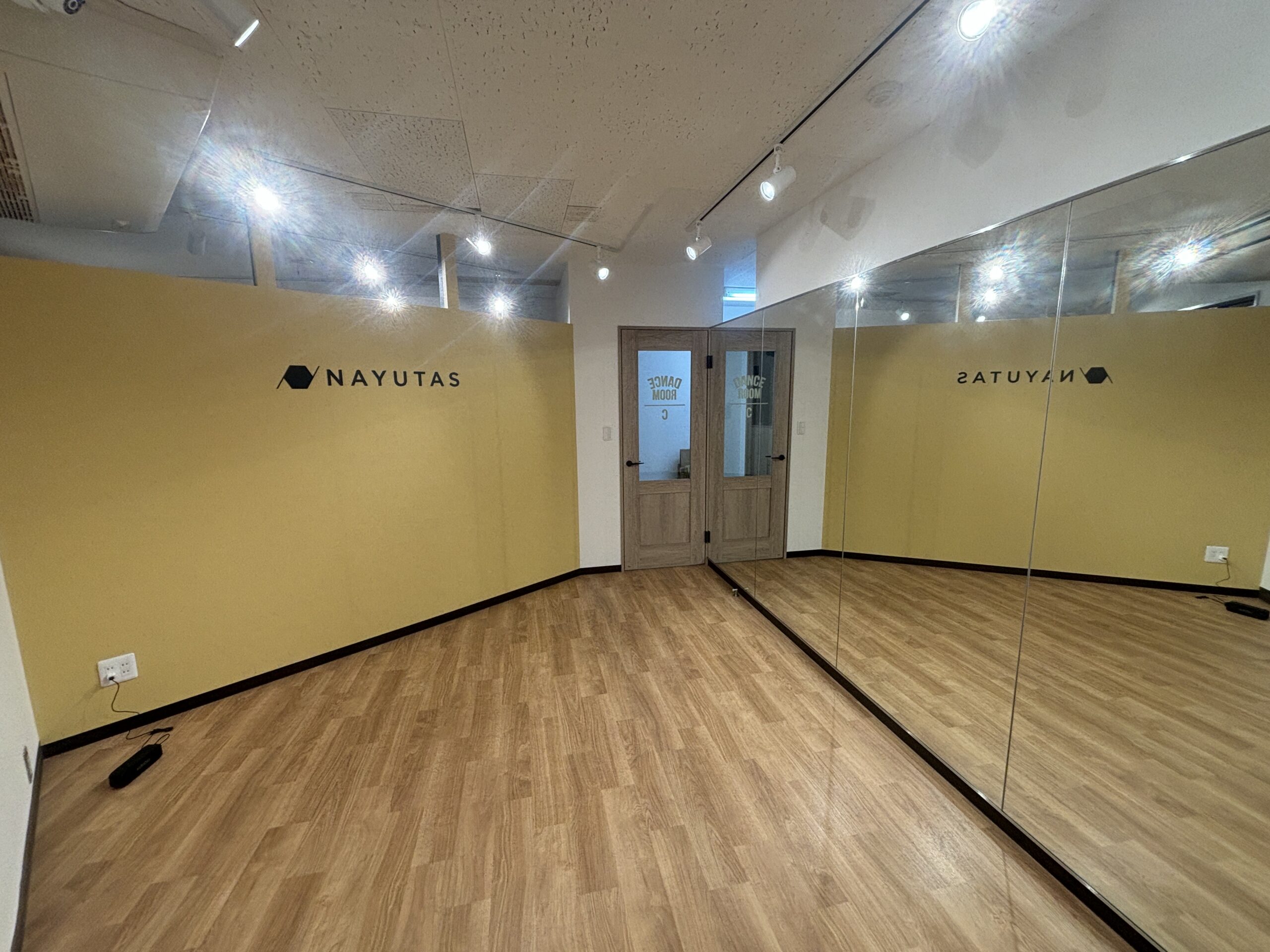 NAYUTAS（ナユタス）蕨校、11月22日OPENに向けて準備中！！【ボイトレ・ダンススクールNAYUTAS蕨校】