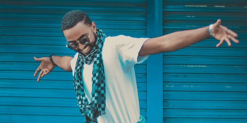 ハウスダンスの特徴や歴史を詳しく解説！ヒップホップとの違いは？