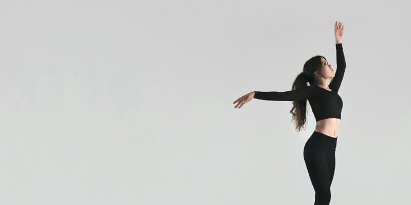 ダンスの基本的なステップ6選を種類別に解説！初心者でもできる！