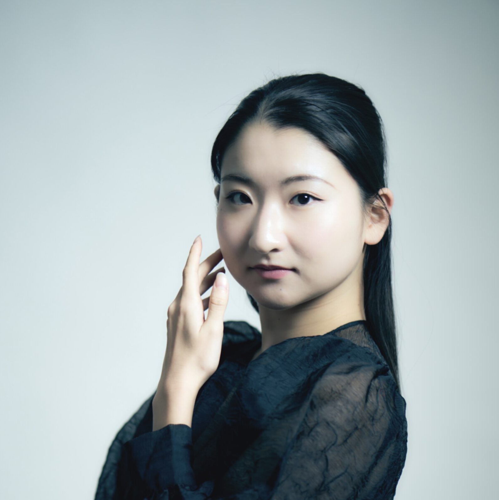 岡本妃織（おかもとひおり）