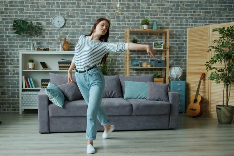 💃ダンス初心者でも安心！ 始める前に知っておきたい準備と心構え｜NAYUTAS向ヶ丘遊園校