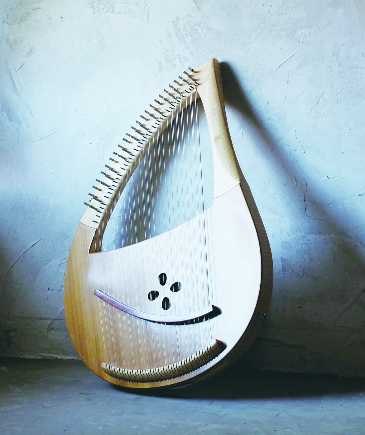 ボイストレーナーのTomoです