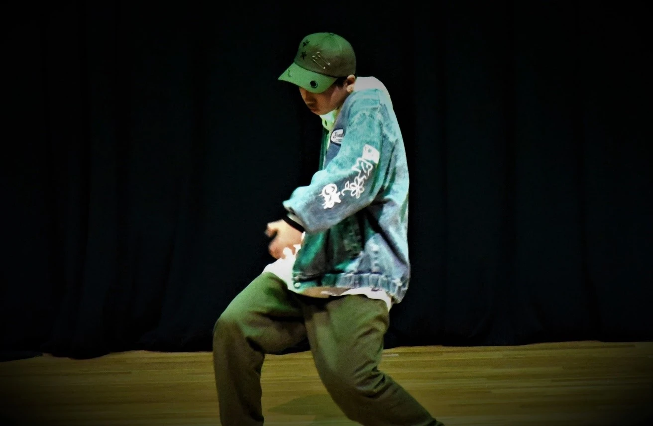 ヒップホップダンス初心者向けの基本ステップとは？練習方法も解説