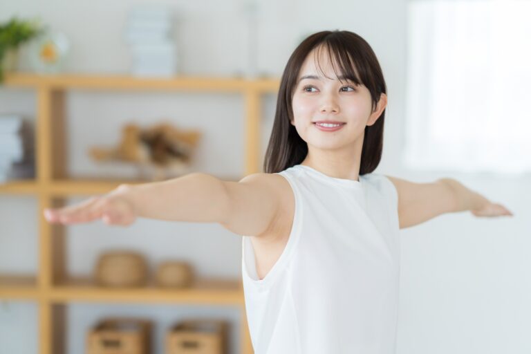 🏠運動不足をラクに解消！おうちでできる簡単ダンスエクササイズ３選｜NAYUTAS向ヶ丘遊園校