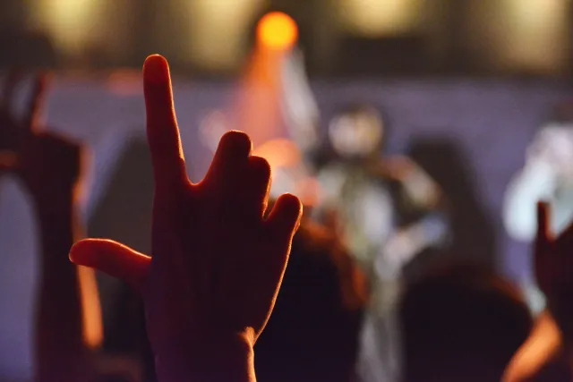 イイじゃんをカラオケでうまく歌うには？歌詞やコツを解説