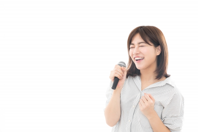 歌がうまく聞こえる簡単なコツ12選！カラオケですぐに試せる裏技