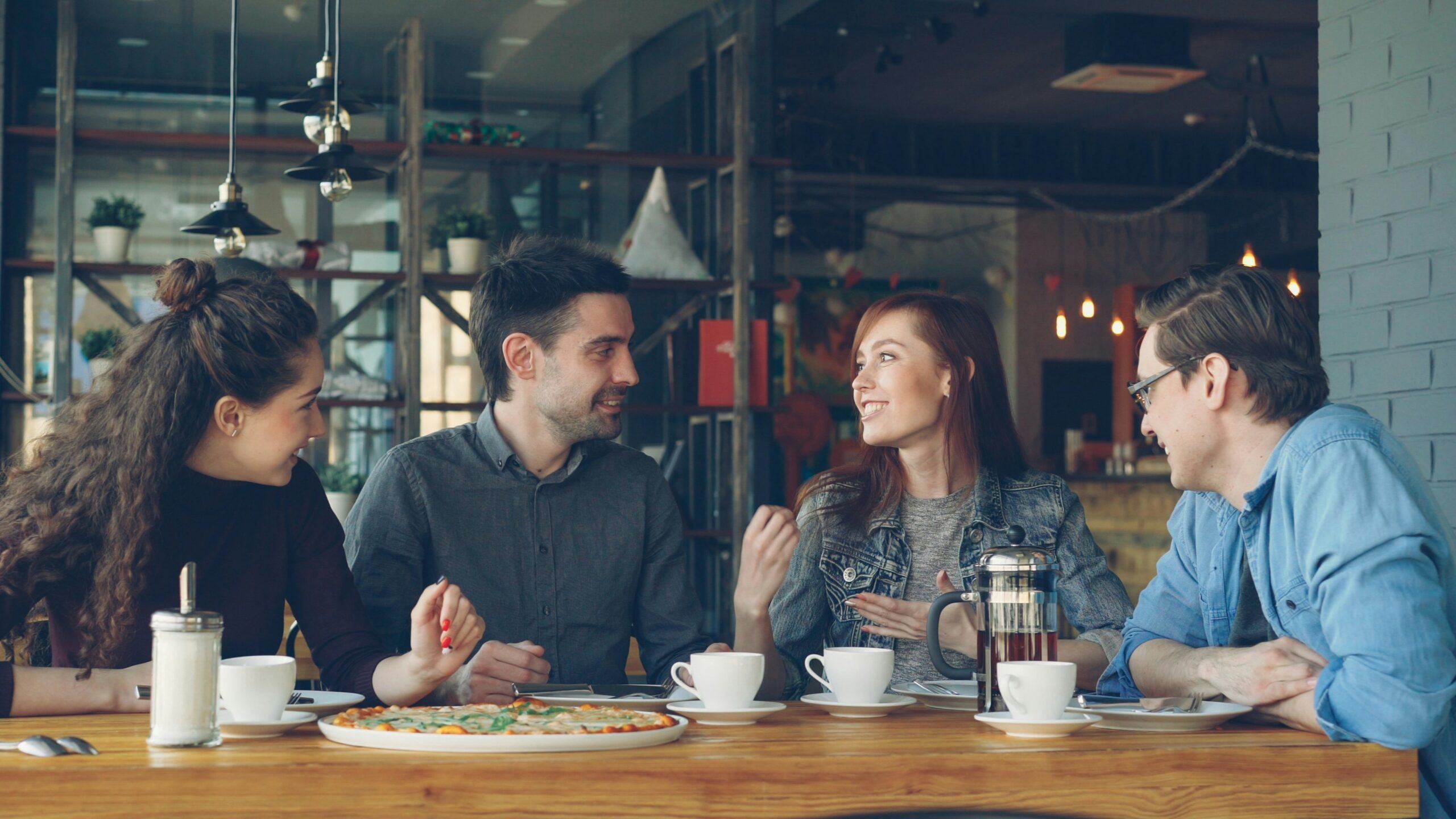 🗣️声の出し方で印象アップ♪ 初対面でも好感を持たれる発声のポイント｜NAYUTAS向ヶ丘遊園校