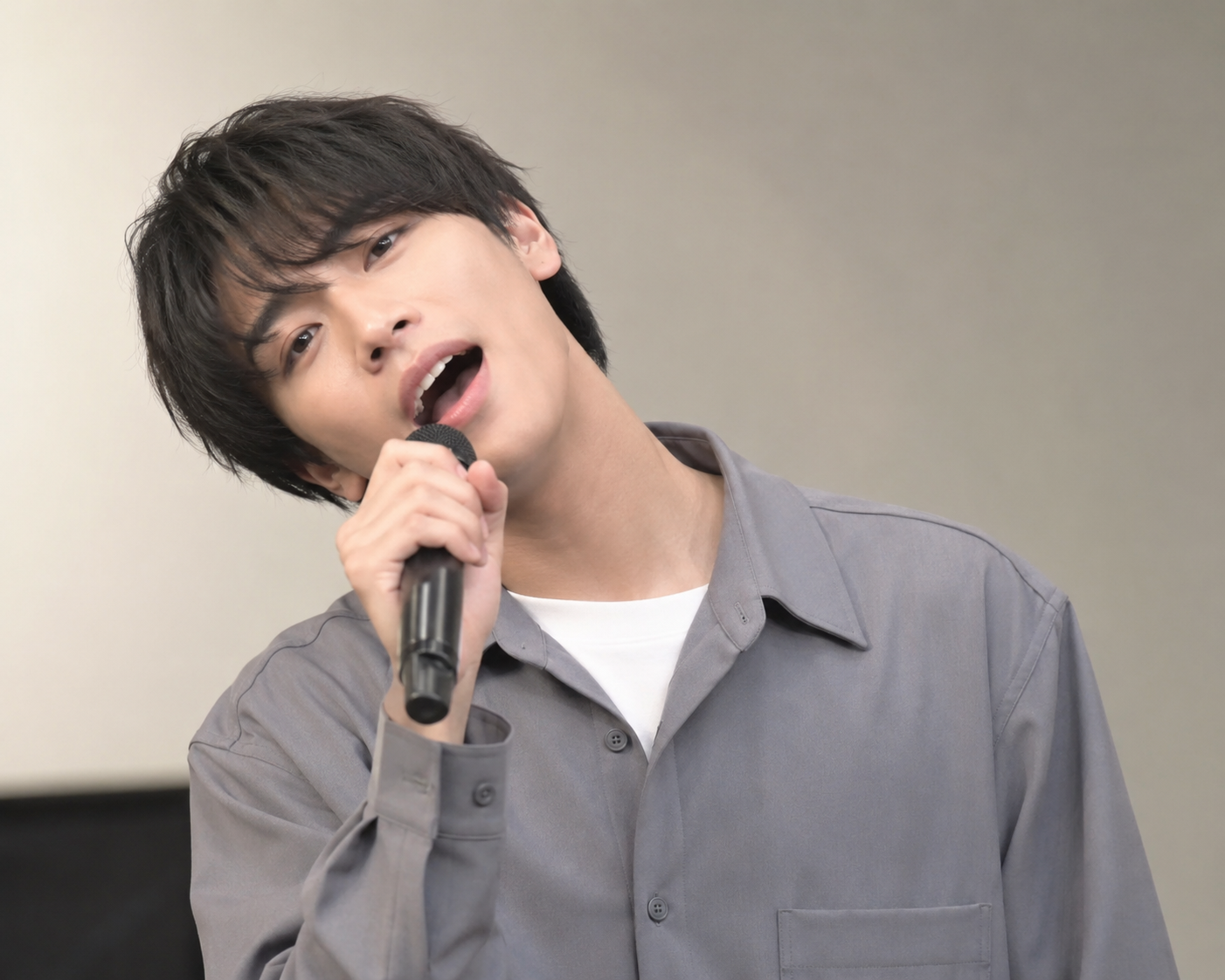 洋楽を“それっぽく”歌えるようになるコツ、まとめて話しちゃいます【名古屋のボイトレならナユタス名古屋栄校】