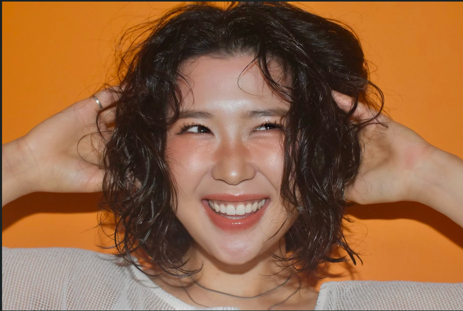 柳本　亜美