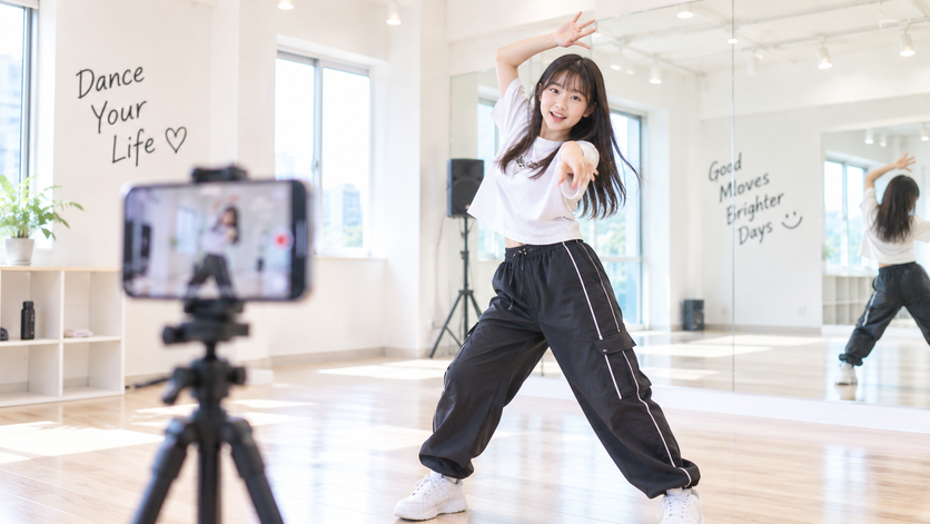 踊ってみた動画が"垢抜けない"理由｜スマホ撮影のアングル・照明・服装のコツ【ボイトレ・ダンス教室】ナユタス所沢校